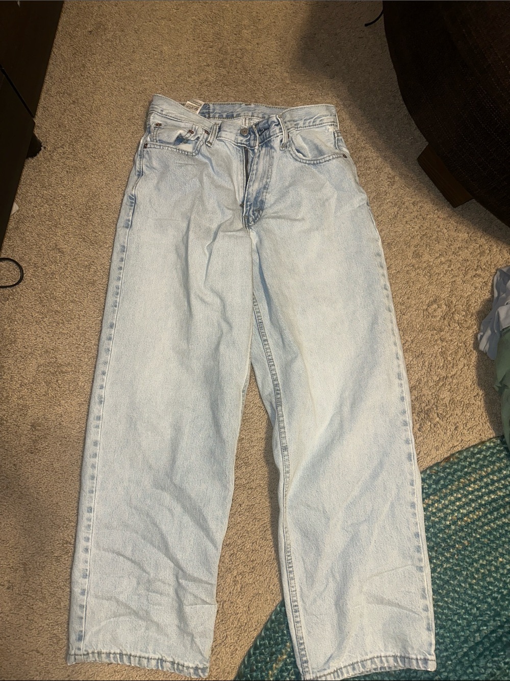 Levi’s size W30 L32 Classic High-Waist Light Wash Women’s Jeans